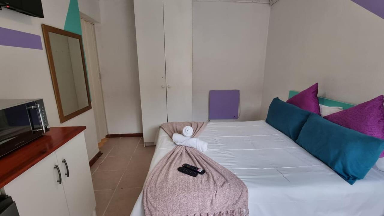 Epic Den Lodge Phuthaditjhaba Extérieur photo